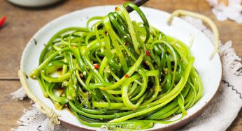 为什么你做的手撕凉拌蒜苔味道一般般？而且还不好看？