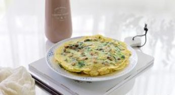 这2样食材别总炒着吃了，换个吃法做成煎饼喷香，暑天早点不愁了