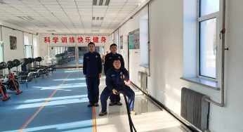 林都火焰蓝|“蓝朋友”的体能“套餐”，像冬天里的 “一把火”